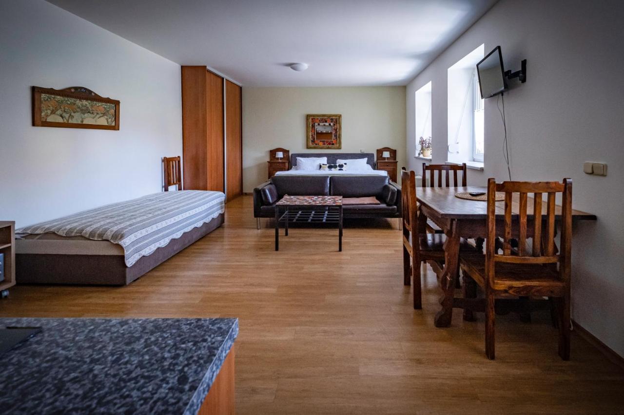 Apartmány Gulliver Mikulov Exterior foto